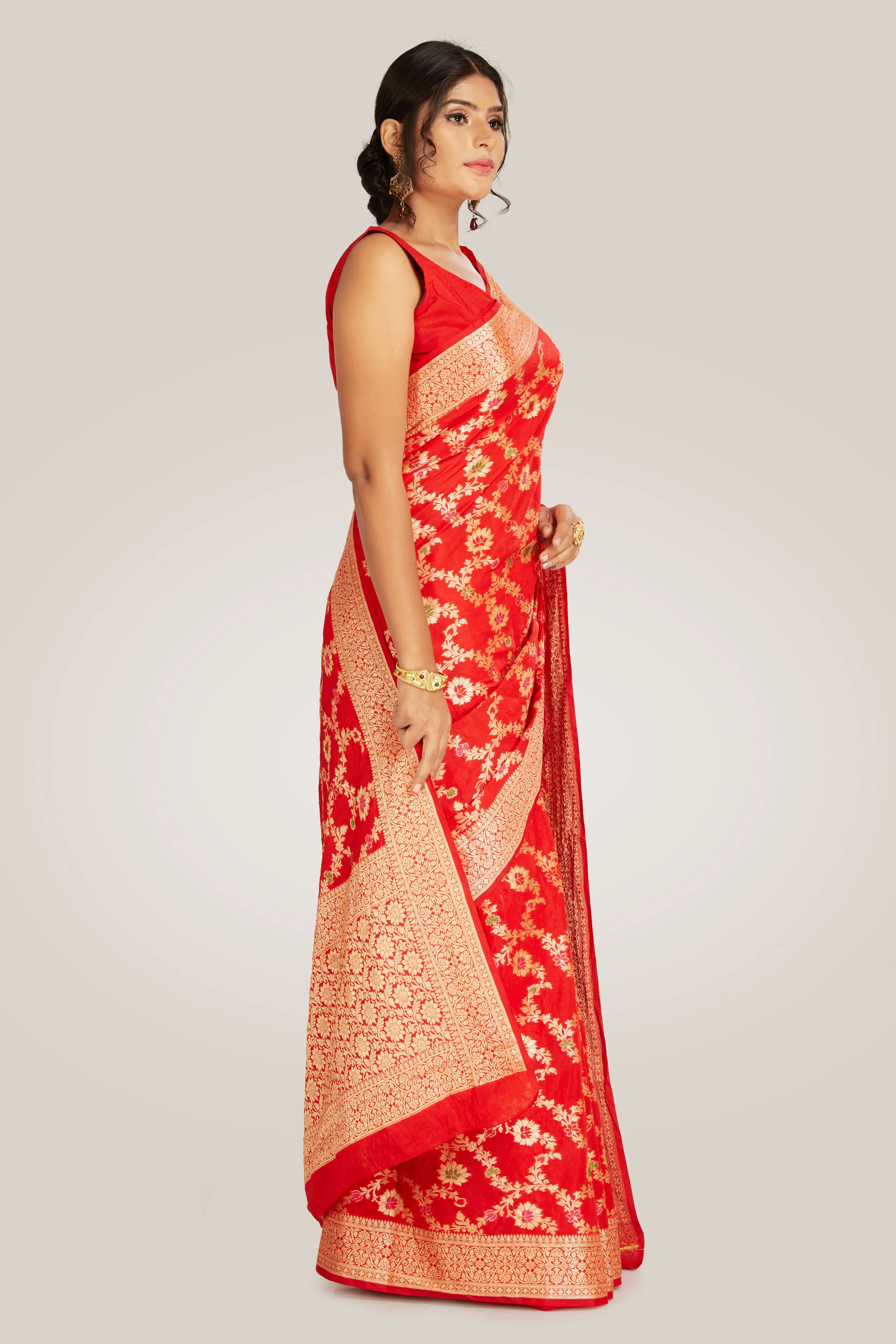 Banarasi Saree in Red With Gold