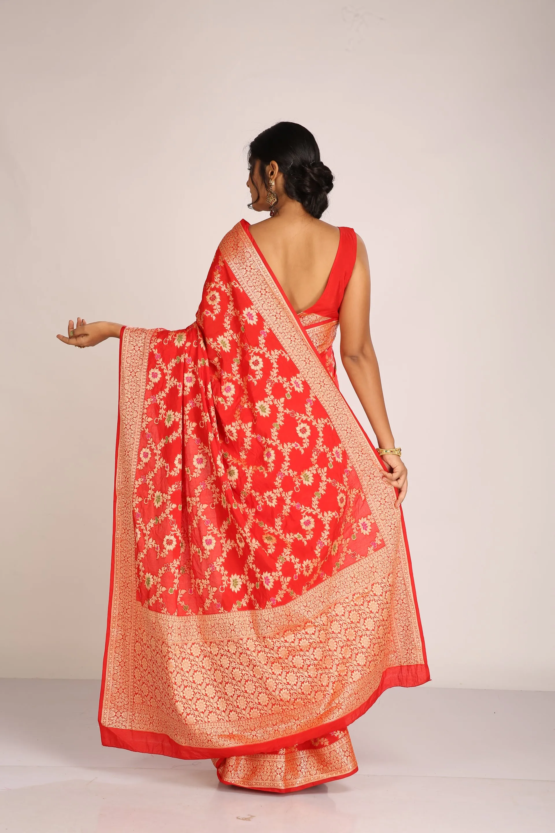 Banarasi Saree in Red With Gold