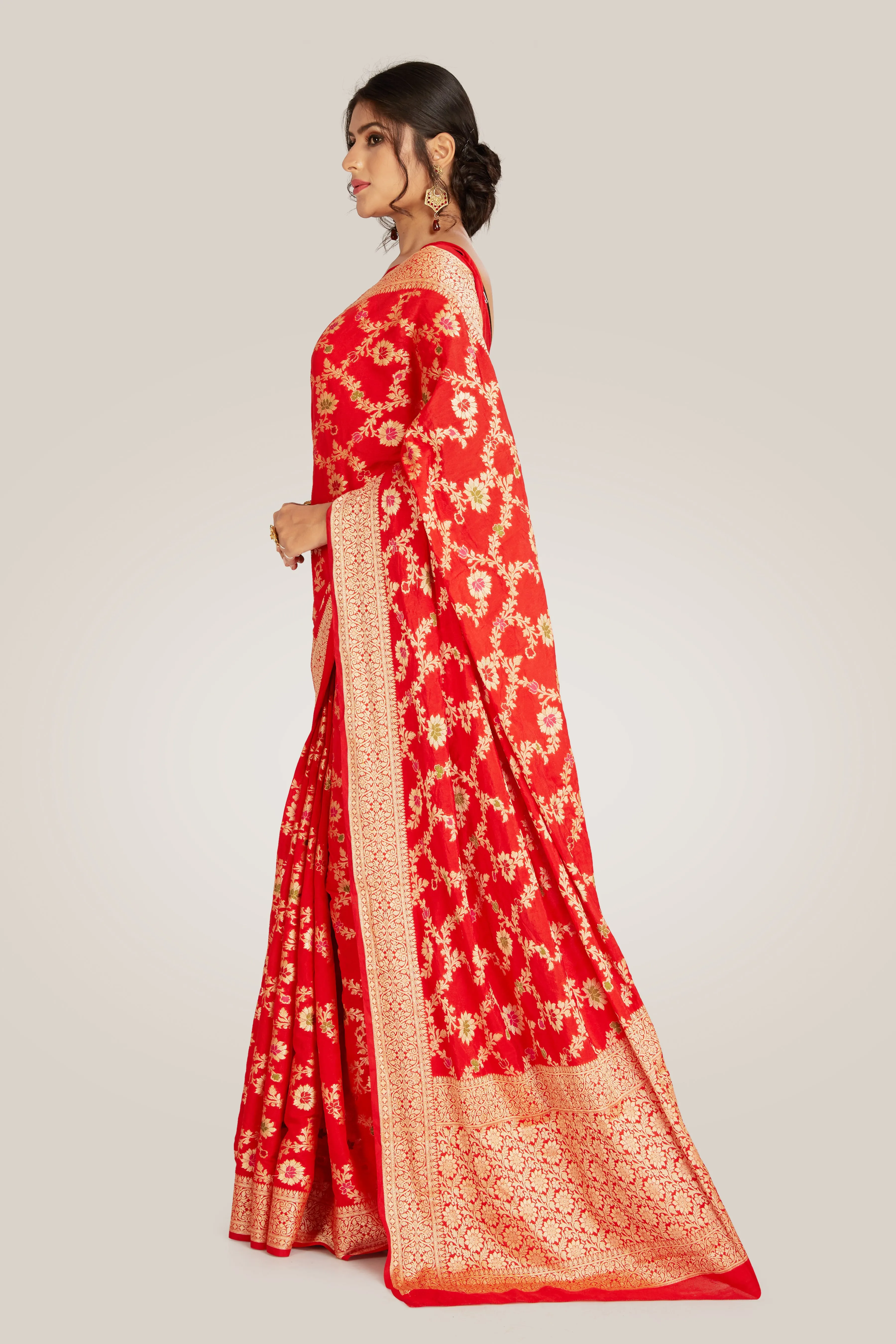 Banarasi Saree in Red With Gold